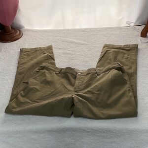 NWT Columbia Men's Chino Pants in Olive